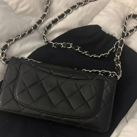 CHANEL Black Quilted Leather Crossbody Wallet with Silver Chain- - Picture 4 of 8